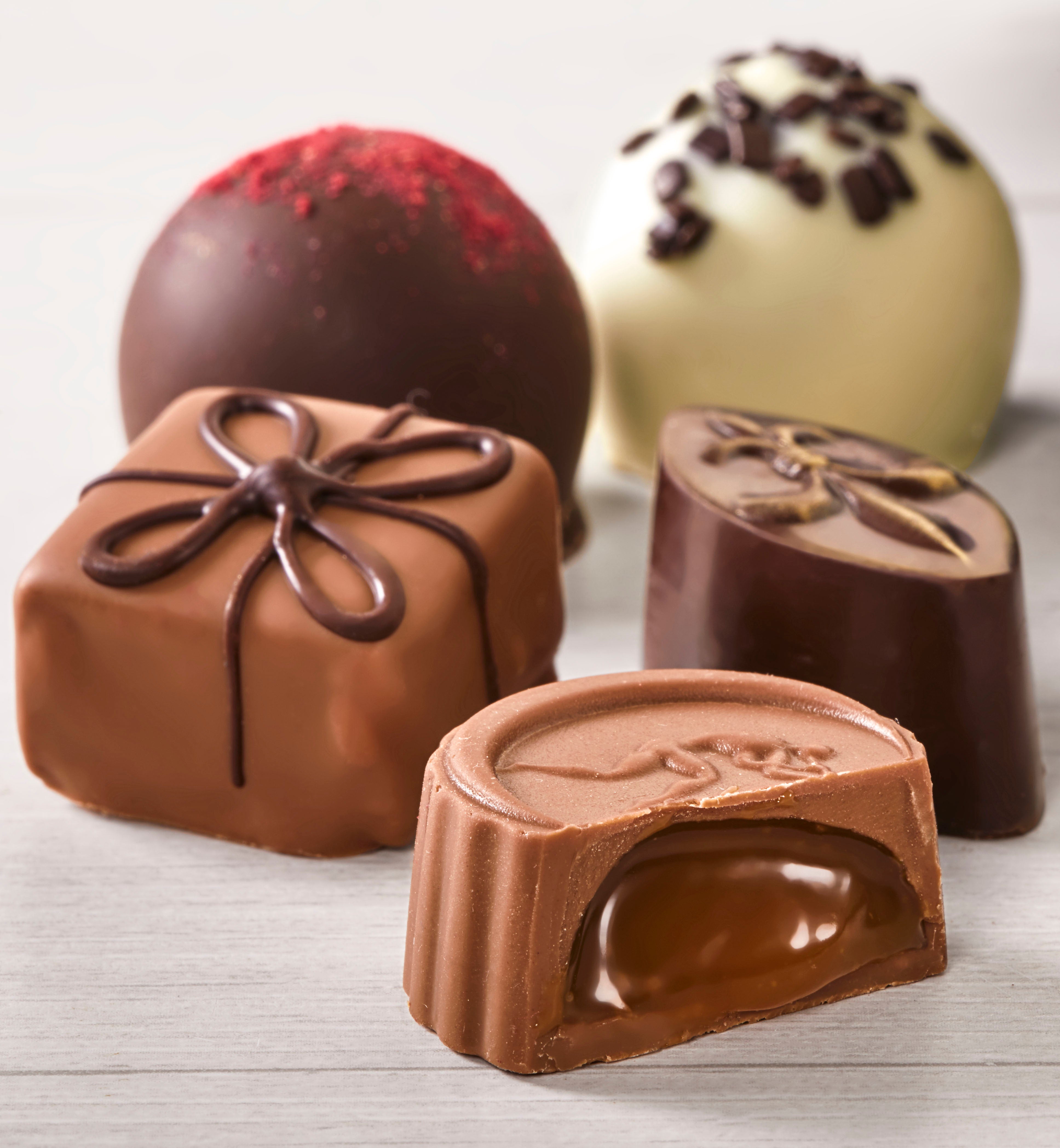 Moonstruck Chocolate 9 pc Zenith Collection